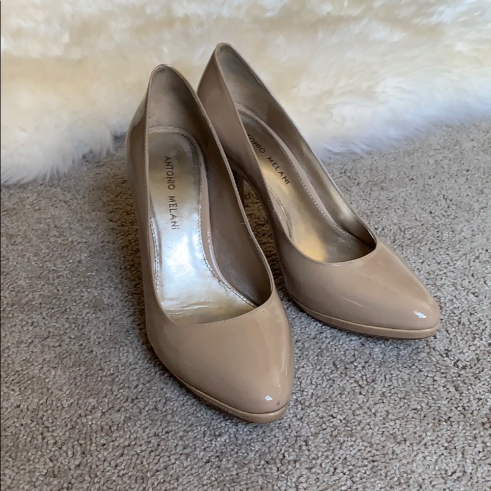 Lightlyused!!! Antonio Milani, size 8, run small